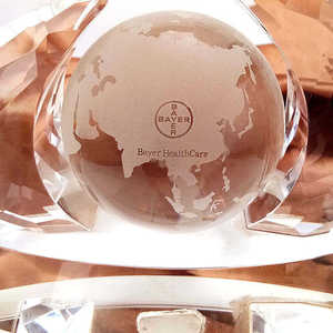 Honor of คริสตัลลูก<span class=keywords><strong>โลก</strong></span>แก้วงานฝีมือของขวัญของที่ระลึกขัดเงาพร้อมแผนที่โลก - Product Image 6