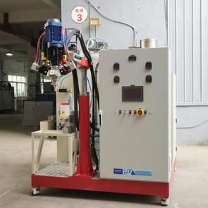 Máquina de fundición de elastómero de poliuretano de venta caliente de China, suministro de fábrica, para placas de criba y ruedas de poliuretano de caucho - Product Image 3