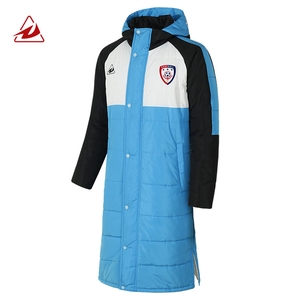 Cappuccio caldo a prova di vento personalizzato impermeabile in cotone lungo giacche da <span class=keywords><strong>calcio</strong></span> da uomo giacche da squadra di <span class=keywords><strong>calcio</strong></span> giacche invernali imbottite in cotone - Product Image 1