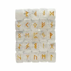 Ensemble de runes de guérison en cristal blanc avec lettrage gravé et pierres précieuses sculptées - Product Image 3