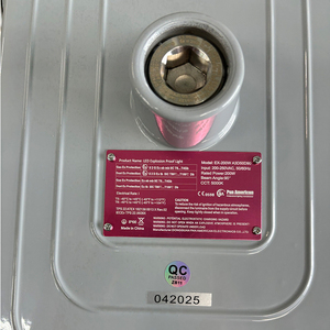 ไฟส่องสว่างแบบกันระเบิด LED รูปทรงสี่เหลี่ยมผืนผ้า 200W 250W 300W 400W สำหรับพื้นที่ ATEX Zone 1 ระดับ IP66 เหมาะสำหรับโรงงานเคมี - Product Image 2