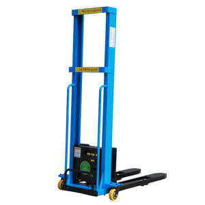 Elevador de horquilla de palé eléctrico pequeño portátil Apilador <span class=keywords><strong>manual</strong></span> de carga automática para furgoneta para furgonetas urbanas y almacenes - Product Image 5