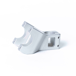 Support de fixation en aluminium usiné CNC sur mesure, bloc à bride anodisé noir, pièces métalliques pour équipement d'automatisation - Product Image 3