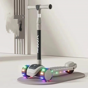 Nouveau design, <span class=keywords><strong>prix</strong></span> bas, trottinettes à 3 roues pour enfants avec lumière LED pour les enfants de 3 à 10 ans - Product Image 6