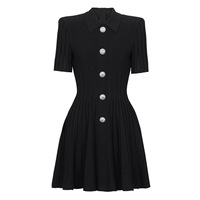 Robe pull mini côtelée pour femme, col rabattu, boutons métalliques décoratifs, manches courtes, taille cintrée, coupe trapèze, été, couleur unie
