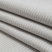 Tissu de chemise en sergé teint en fil, prêt à l'emploi, 97% coton 3% élasthanne, respirant et de poids moyen, à carreaux pour hommes
