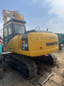 High-Quality Used Komatsu PC160 Medium Excavator, Original Komatsu Engine & Hydraulic Pump, Perfect <b>Running</b> Condition - Product Image 4