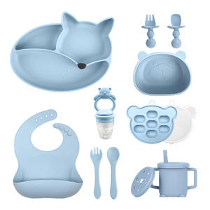 Ensemble de plateaux à repas pour bébé Assiette à succion en silicone en forme de renard Ensemble de vaisselle pour bébé en silicone comprenant un bol, une fourchette et une cuillère - Product Image 1