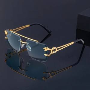 แว่นกันแดดแฟชั่นทรงไร้กรอบ รุ่นปี 2026 ลายเสือดาว ดีไซน์สองชั้น ป้องกันรังสียูวี 400 สำหรับผู้หญิง - Product Image 4