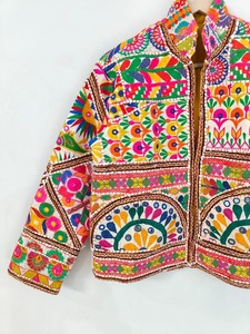 Chaqueta Blazer clásica de exportador indio para un estilo de oficina sin esfuerzo y trajes casuales inteligentes disponibles a granel - Product Image 4