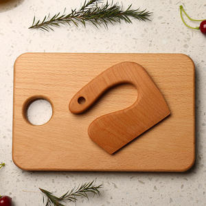 Couteau pour enfants en bois fait à la main en gros pour la cuisine et la découpe sécurisée des légumes et des fruits - Product Image 3