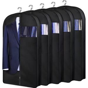 Housse de costume noire personnalisée avec fenêtre transparente, housse de vêtement pliable anti-poussière pour le <span class=keywords><strong>voyage</strong></span> et le rangement - Product Image 1