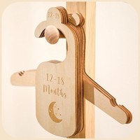 Séparateurs de placard personnalisés pour bébé, cadeaux en bois faits à la main, marqueurs de taille de vêtements pour organiser le placard des bébés, cadeau de naissance