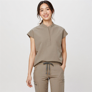Nuevas llegadas: Uniformes personalizados unisex de poliéster y algodón para enfermeras, médicos y personal de hospital, con estampado. - Product Image 1