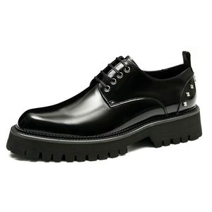 Nouvelle Tendance Chaussures Habillées en Cuir Véritable pour Hommes, Richelieu à Rivets pour Mariage - Product Image 1