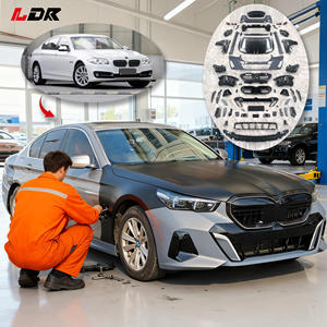 Kit carrosserie pour <span class=keywords><strong>BMW</strong></span> Série 5 F10 F18 2010-2016 Mise à niveau vers le kit G60 M Tech Cut avec capot pare-chocs phare LED garde-boue calandre porte de coffre - Product Image 1