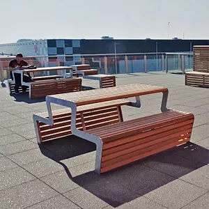 Pabrik menyesuaikan furnitur luar ruangan restoran kayu + baja kafe komersial meja makan piknik dengan bangku kursi