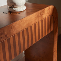 Table de contrôle d'entrée en bois de luxe, design contemporain de haute qualité pour salon, villa, couloir, porche, personnalisable