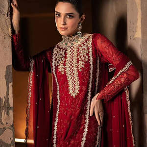 Costume formel 3 pièces rouge, lourdement brodé, avec dupatta de luxe - Product Image 4