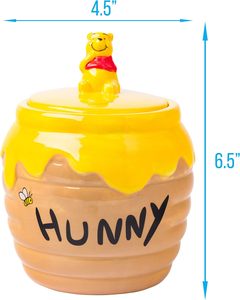 Barattolo per biscotti/snack in ceramica dipinto a mano 3D a forma di orsetto Winnie the Pooh con miele (piccolo) - Product Image 1