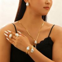Ensemble de bijoux Jachon Fashion Vintage en alliage d'or et d'argent, collier ras-de-cou en perles irrégulières, bracelet, boucles d'oreilles et bague pour femmes