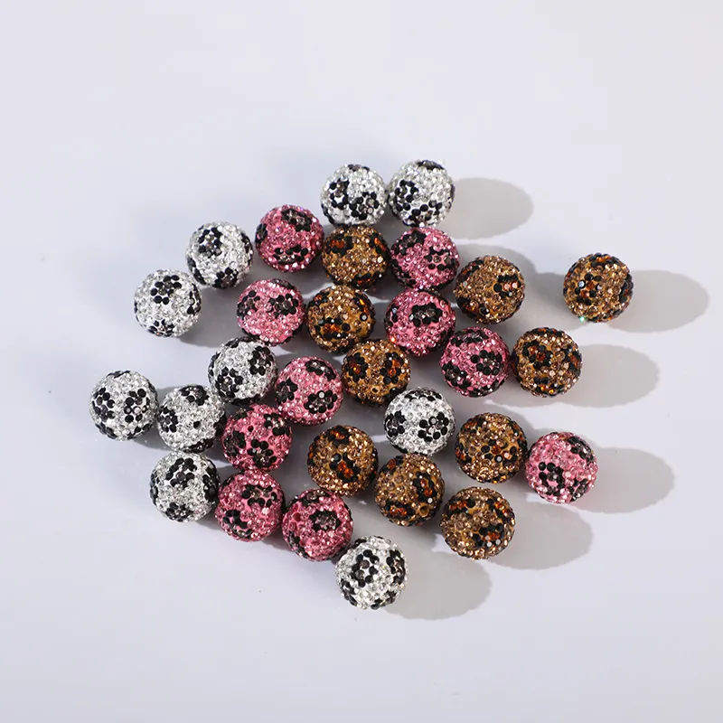 M71 vendita all'ingrosso su misura nuovo stile colorato di strass di leopardo rotondo perline di cristallo polimerico per collana
