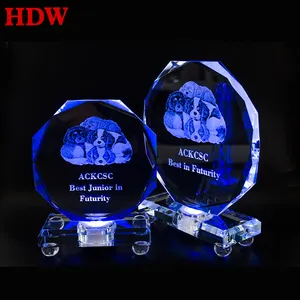 Pujiang Factory Groothandel Kleurrijke Led-verlichting Kristallen Trofee Awards Custom 3d Lasergravure Blauw Kristal Glas Trofeeën