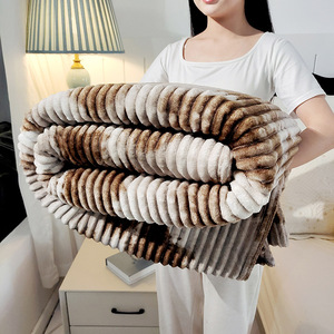 Chăn lông mềm mại, ngắn, sang trọng, họa tiết nhuộm tie dye nhiều màu sắc, ấm áp, thoải mái, dùng cho giường và ghế sofa mùa đông - Product Image 5