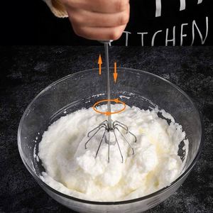 Fouet à œufs manuel semi-automatique rotatif en acier inoxydable de 12 pouces pour la cuisine, idéal pour un usage domestique - Product Image 4