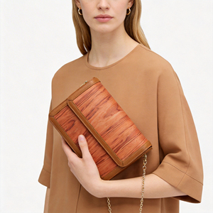 Bolso de Hombro de Cuero Genuino con Chapa de Madera de Lujo, Elegante y de Primera Calidad, Diseño Personalizado, Bolso de Diseñador para Mujer - Product Image 1