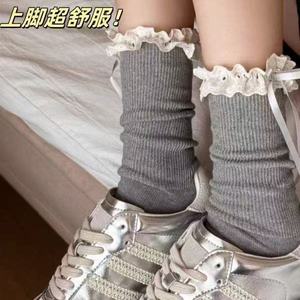 Chaussettes amples pour femmes, grises, avec dentelle et nœud, en coton respirant, absorbant la transpiration, mi-mollet, pour jeunes de 18 à 40 ans - Product Image 2