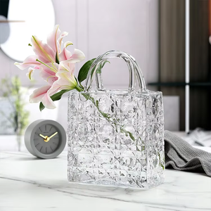 Vase en verre en forme de grand sac à main rose, design moderne et luxueux, pour plantes et fleurs, décoration de table basse, décoration de la maison - Product Image 2