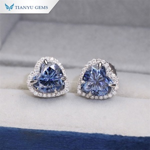 ต่างหูแฟชั่นผู้หญิงประดับเพชรโมอิสสีฟ้าเข้ม11มม. 5กะรัตและเพชรโมอิสซาไนต์ฮาโลสีขาว - Product Image 4
