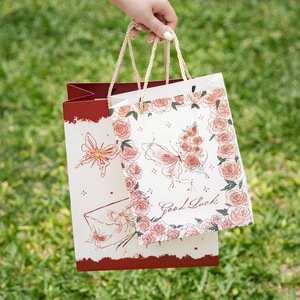 กระเป๋าของขวัญรูปผีเสื้อสีชมพู ดีไซน์หรูหรา ทันสมัย  วัสดุกระดาษแข็<span class=keywords><strong>ง</strong></span>หนาอย่างดี  กระเป๋าเก็บของแบบสร้างสรรค์และมีเอกลักษณ์  ถุ<span class=keywords><strong>ง</strong></span>กระดาษ - Product Image 2