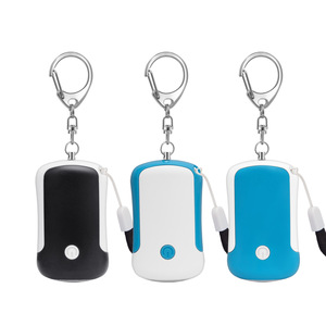 Porte-clés d'autodéfense à haut niveau sonore avec lampe de poche pour femmes âgées et dispositif d'urgence pour enfants - Product Image 1