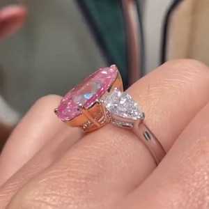 Bague en diamant de qualité supérieure, 9 carats, cultivé en laboratoire, rose vif, taille poire, brillant, pierre principale de 5 carats, VVS2, poids brut de 5,1 g, vintage, éthique - Product Image 2