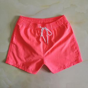 Short de bain pour homme, style classique, couleurs unies, personnalisable, avec doublure et poches latérales, pour la planche à roulettes - Product Image 2