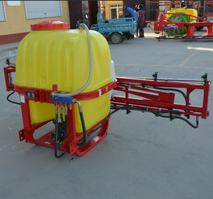 Pulverizador de Barra de 500 Litros para Tractor de 3 Puntos, Equipado <span class=keywords><strong>con</strong></span> Tractor - Product Image 1