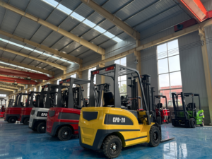 Carretilla elevadora eléctrica confiable de 1 tonelada a 5 toneladas para almacén interior 4x4 totalmente hidráulico con capacidad de 1000kg - Product Image 4