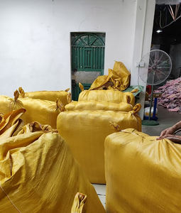 เสื้อผ้าผู้หญิงคุณภาพสูงปี 2025 ดีไซน์หลากหลาย  ชุดเดรสแบรนด์ใหม่ ขายส่ง - Product Image 4