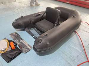 <span class=keywords><strong>Bateau</strong></span> <span class=keywords><strong>de</strong></span> pêche gonflable léger le plus vendu en Chine, <span class=keywords><strong>bateau</strong></span> <span class=keywords><strong>de</strong></span> <span class=keywords><strong>plaisance</strong></span> en PVC pour une personne avec pagaie et moteur, idéal pour la pêche - Product Image 1