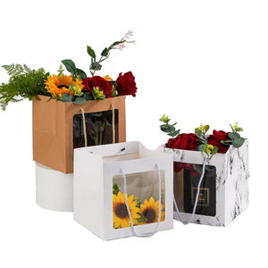 Sacs cadeaux en papier kraft classique, recyclés, écologiques, de luxe, personnalisés, avec ruban, pour vêtements, jouets, aliments - Product Image 1