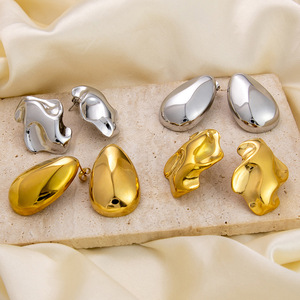ต่างหูสแตนเลสทรงหยดน้ำแบบไม่สมมาตร ชุบทอง 18K เงิน แฟชั่นเครื่องประดับสำหรับผู้หญิงและเด็กผู้หญิง - Product Image 1
