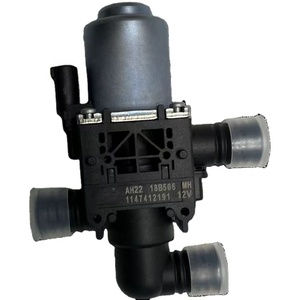 Elettrovalvola di controllo del riscaldatore dei ricambi Auto LR016848 per Land Rover Discovery 3/4 LR3 LR4 valvola dell'acqua di riscaldamento dell'aria condizionata - Product Image 1