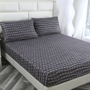 Ensemble de literie de luxe en duvet solide 100% fibre de polyester Kit de quatre pièces pour mariage Comprend des oreillers confortables pour un confort ciblé - Product Image 5