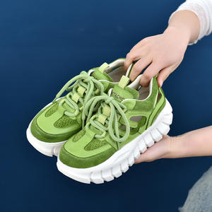 รองเท้าแพลตฟอร์มลำลองสำหรับผู้หญิงใหม่ฤดูใบไม้ผลิ2025หนังแท้แบบผูกเชือกนิ้วเท้าดีไซน์สีเข้ากันระบายอากาศสไตล์การเดิน - Product Image 2