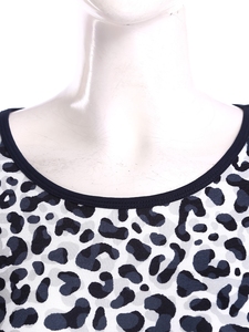 Mono adaptado para mujeres adultas con necesidades especiales, estampado y de colores, para pacientes mayores con demencia y Alzheimer, para entornos informales. - Product Image 4