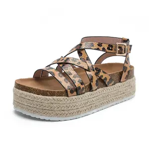 Sandy Beach New Design Jute sandalen Tägliche Joker Stripe Platform Sandalen Wedges Sandalen