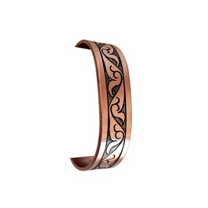 กำไลข้อมือโลหะแท้ลายคลื่นทะเล ดีไซน์สวยหรูทันสมัย - Product Image 1