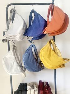 Bolsa de Hombro Personalizada con Cierre de Cremallera de Nailon, Ligera, Pequeña, Combinable con Todo, para Estudiantes y Mujeres - Product Image 2